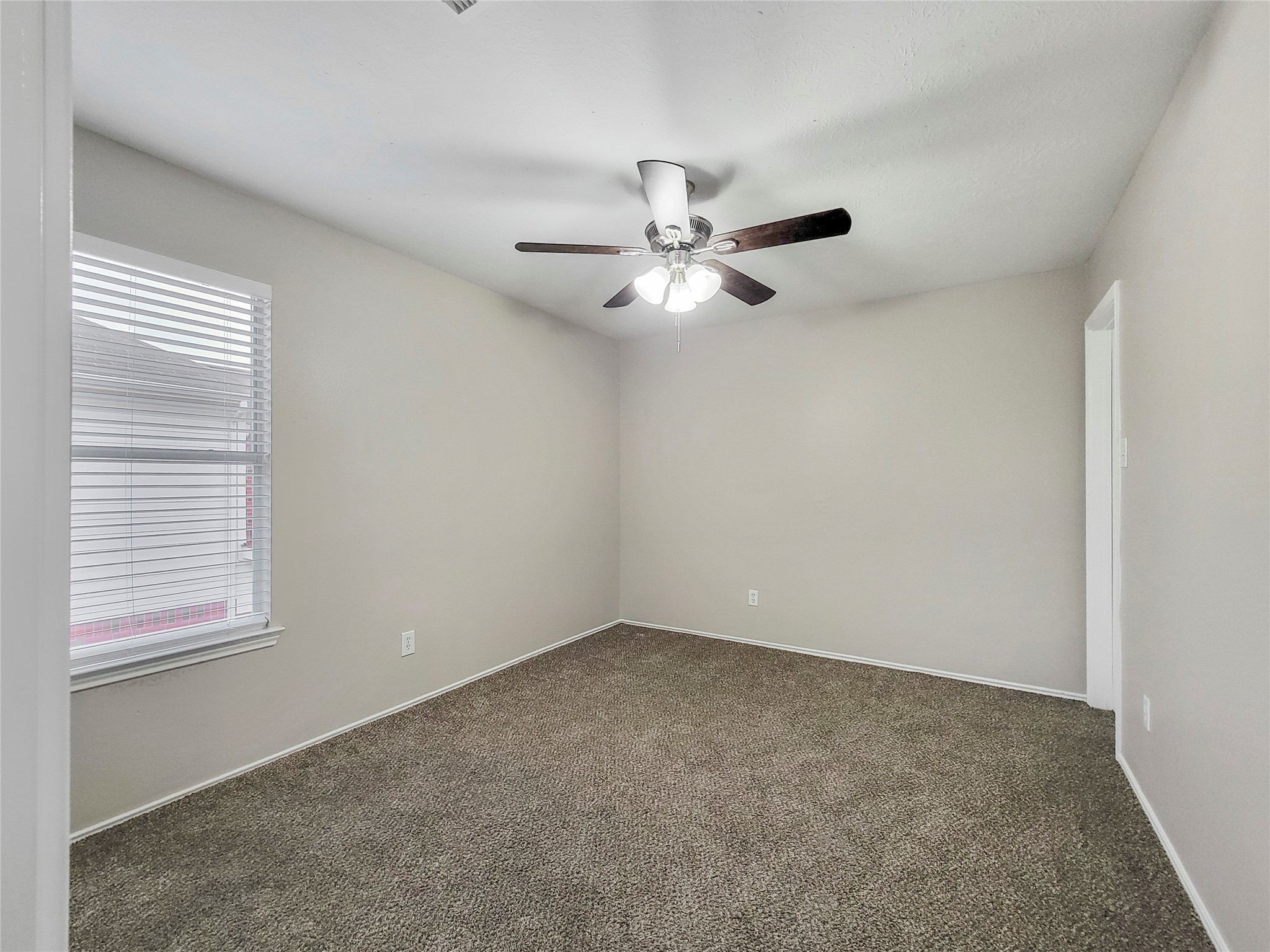 13150 Cutler Ridge Lane Houston, TX 77044 - Photo 10 of 17