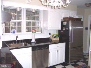 6311 Sunnybrook Road Flourtown, PA 19031 - Photo 4 of 6