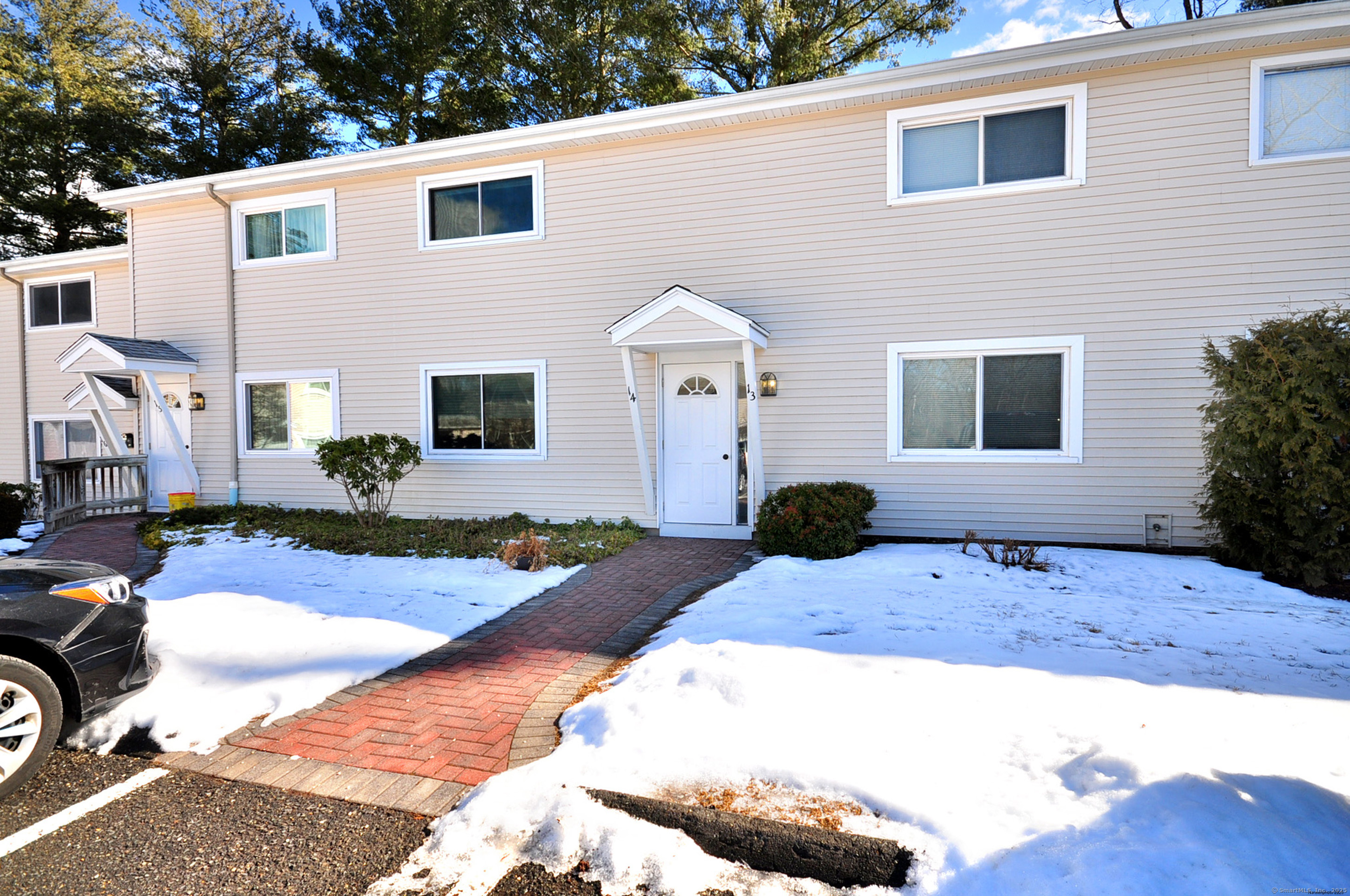 74 Washington Road, Unit 14 Woodbury, CT 06798 - Photo 1 of 1