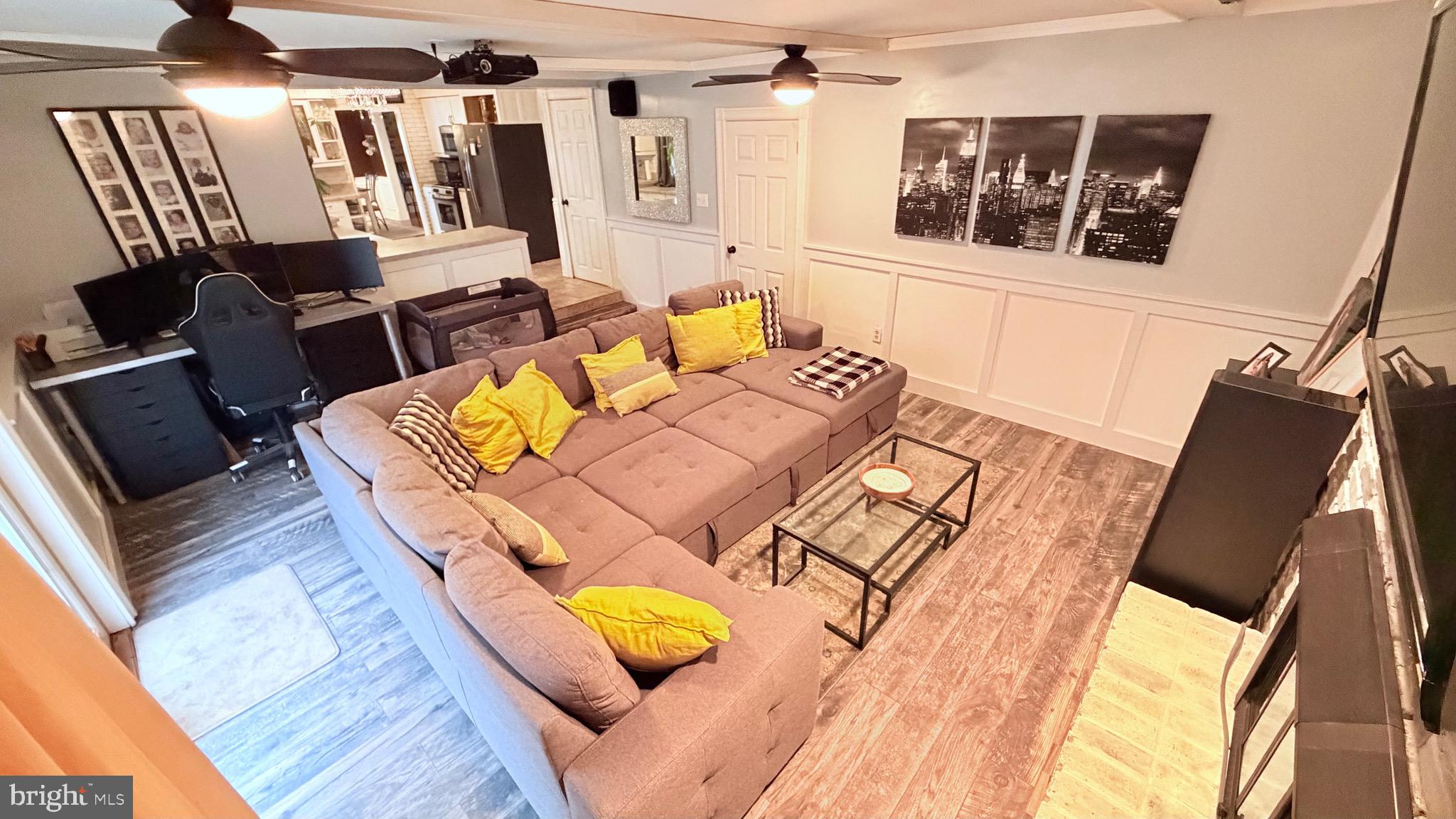 9 East Kennedy Drive Clementon, NJ 08021 - Photo 17 of 60 a living room with furniture