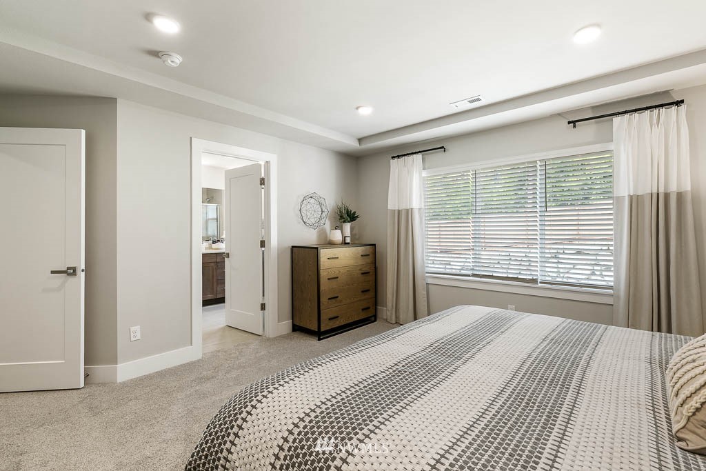 22812 22nd Avenue West, Unit EP 18 Bothell, WA 98021 - Photo 17 of 26 Gallery Image 17
