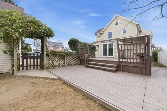 a view of a house with a outdoor space