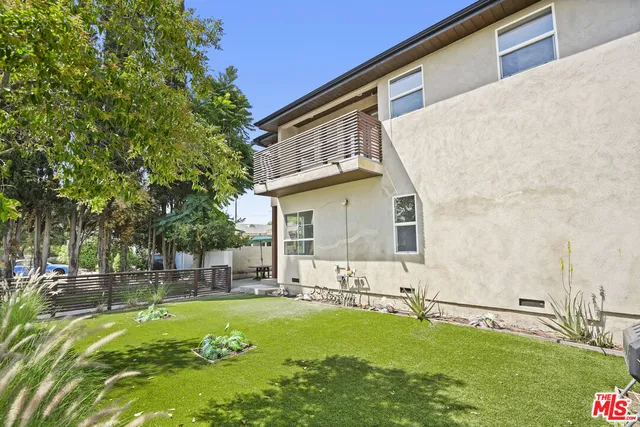$1,995,000 | 625 North Niagara Street, Burbank, CA 91505