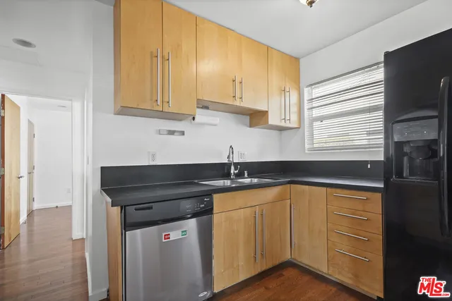 $1,995,000 | 625 North Niagara Street, Burbank, CA 91505