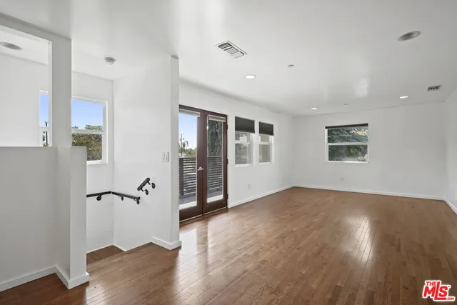 $1,995,000 | 625 North Niagara Street, Burbank, CA 91505