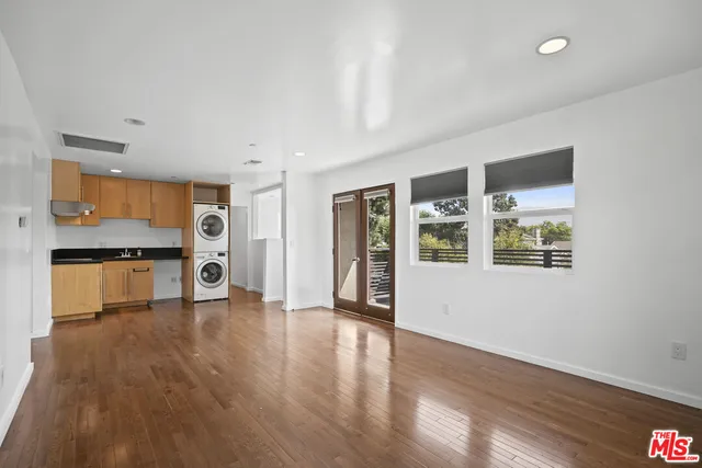 $1,995,000 | 625 North Niagara Street, Burbank, CA 91505