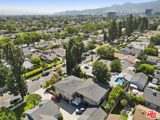 $1,995,000 | 625 North Niagara Street, Burbank, CA 91505