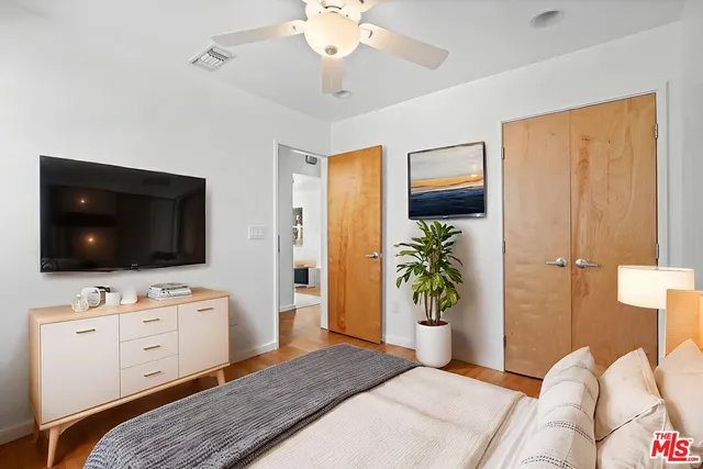 $1,995,000 | 625 North Niagara Street, Burbank, CA 91505