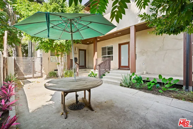 $1,995,000 | 625 North Niagara Street, Burbank, CA 91505