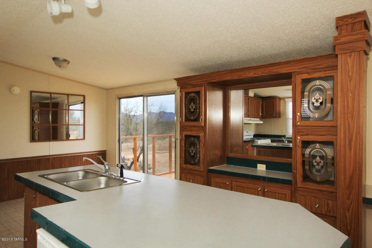 11058 West Kushmaul Road Tucson, AZ 85735 - Photo 5 of 21 Gallery Image 5