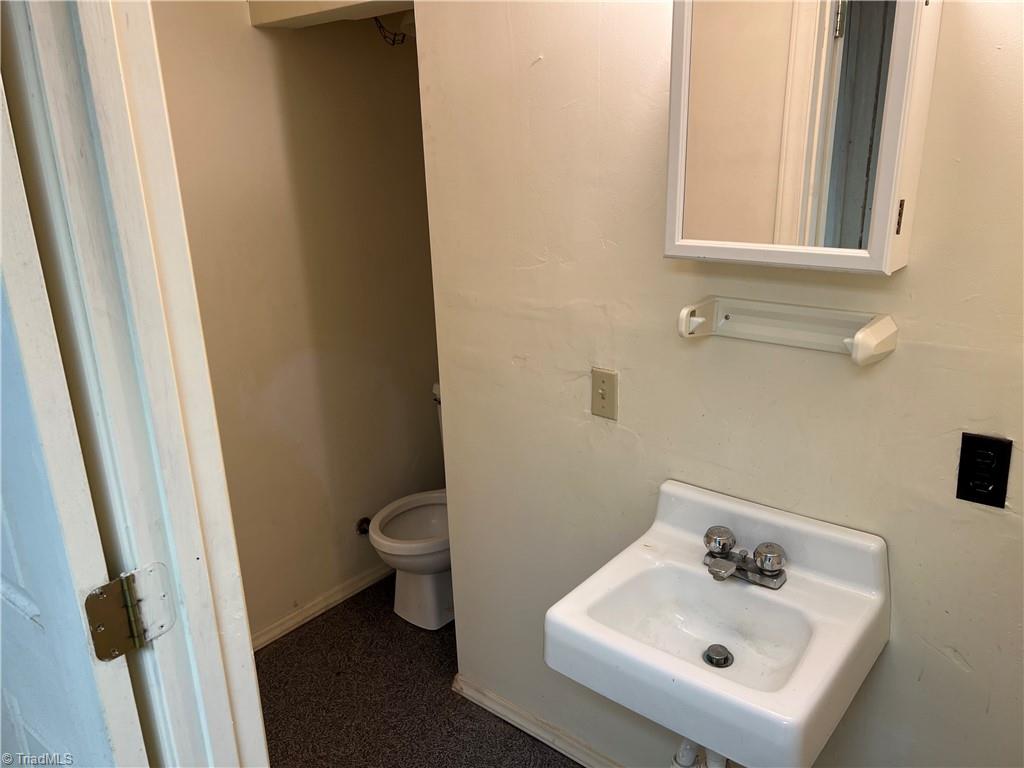 208 Precinct Road Pilot Mountain, NC 27041 - Photo 31 of 33 Gallery Image 31