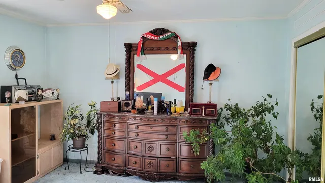 $179,900 | 202 Westernaire Drive, Marion, IL 62959