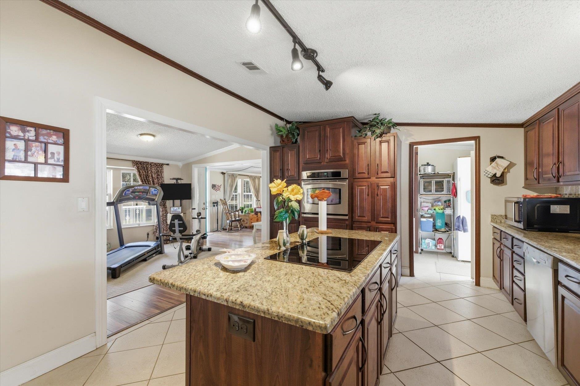 260 Talquin Hideaway Road Quincy, FL 32351 - Photo 8 of 70