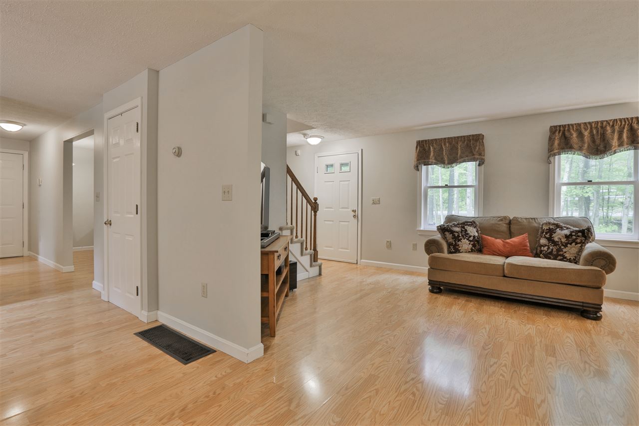 259 Baboosic Lake Road Merrimack, NH 03054 - Photo 13 of 32 Gallery Image 13