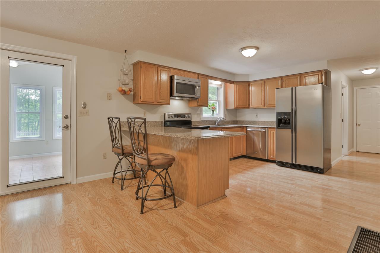259 Baboosic Lake Road Merrimack, NH 03054 - Photo 16 of 32 Gallery Image 16