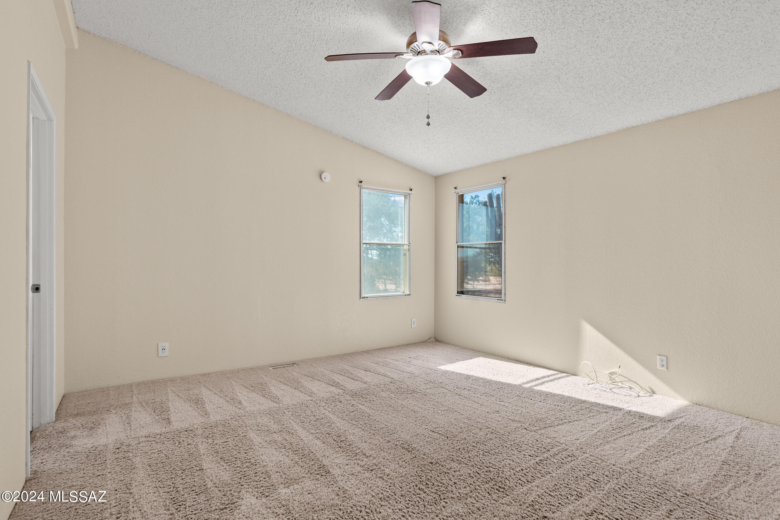 11451 West Ina Road Tucson, AZ 85743 - Photo 6 of 26
