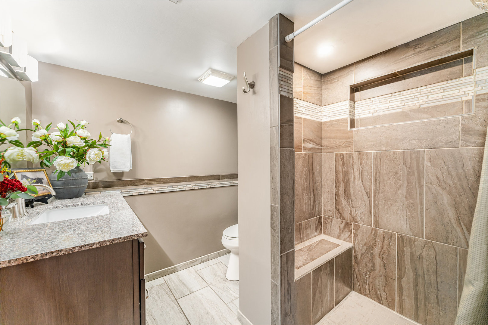 2009 Westfield Road Joliet, IL 60435 - Photo 11 of 17 Gallery Image 11