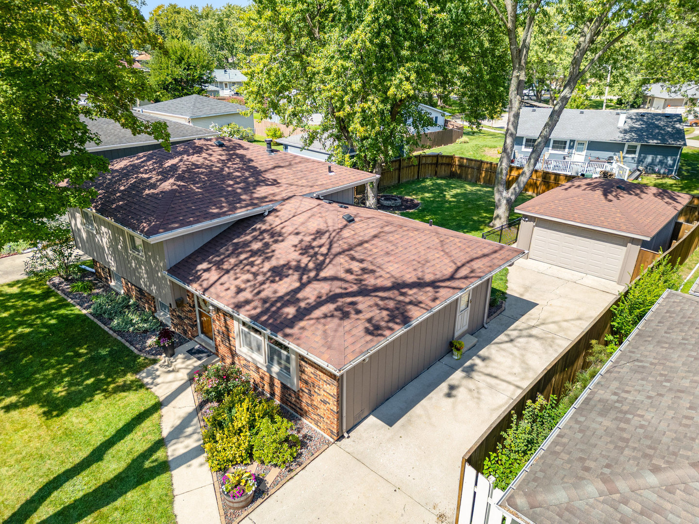 2009 Westfield Road Joliet, IL 60435 - Photo 2 of 17 Gallery Image 2