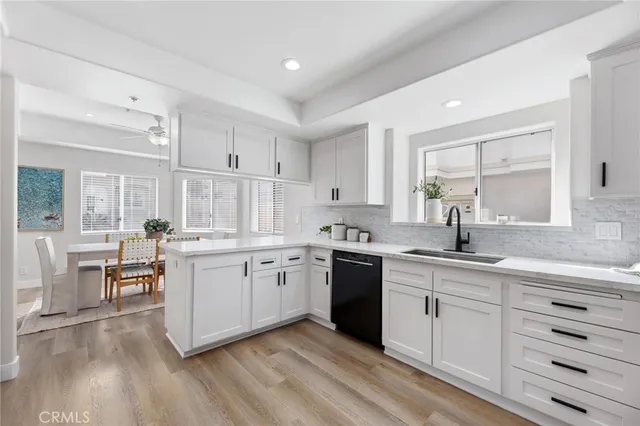 $1,895,000 | 1714 Marshallfield Lane, Unit A, Redondo Beach, CA 90278