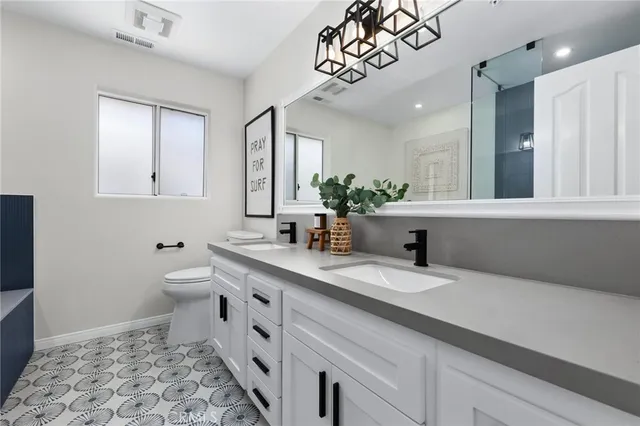 $1,895,000 | 1714 Marshallfield Lane, Unit A, Redondo Beach, CA 90278