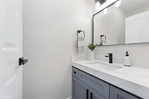 $1,824,000 | 1714 Marshallfield Lane, Unit A, Redondo Beach, CA 90278