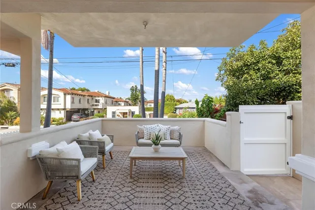 $1,895,000 | 1714 Marshallfield Lane, Unit A, Redondo Beach, CA 90278