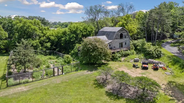 $1,499,000 | 940 Brown Road South, Wayzata, MN 55391