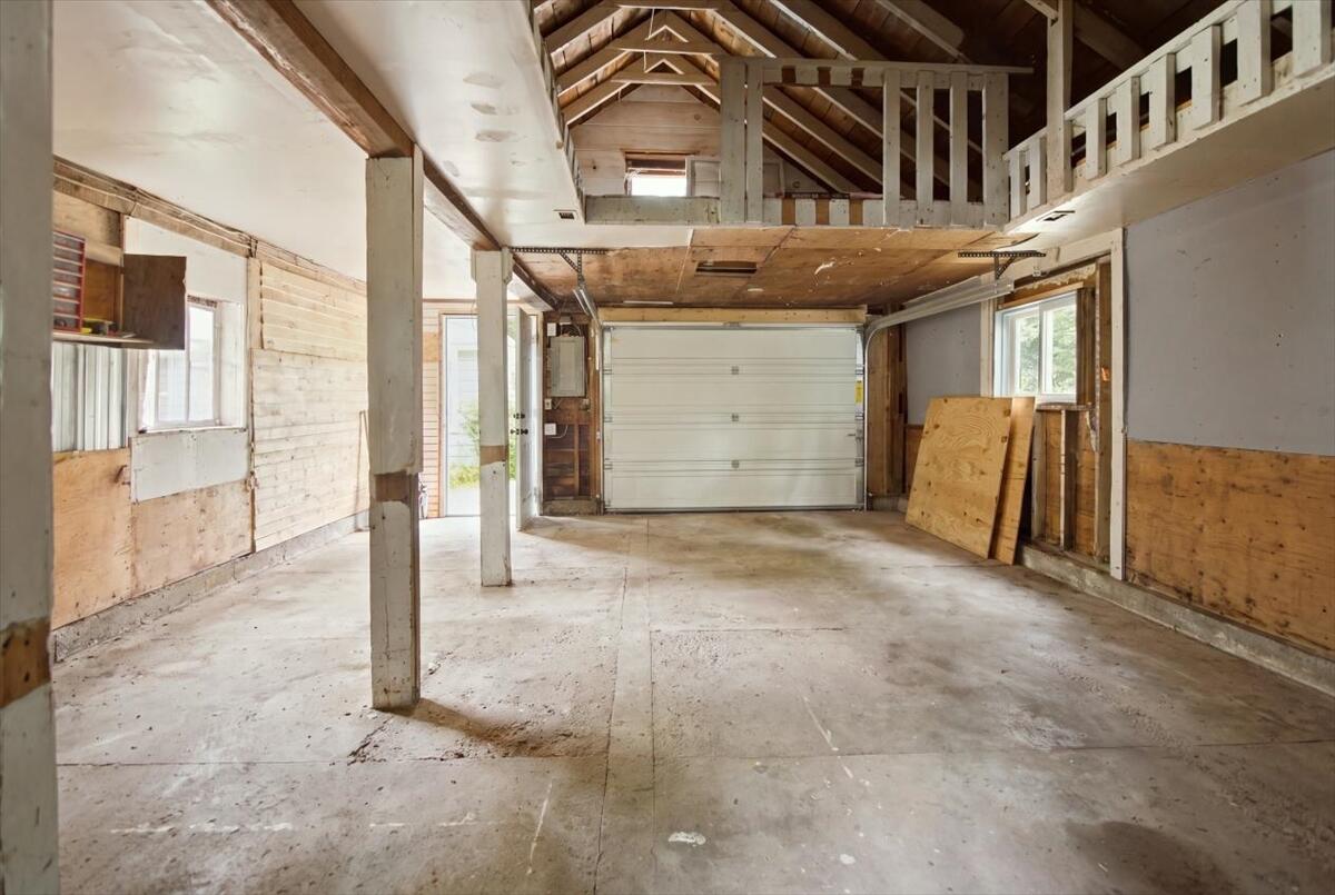164 Alpine Street Paris, ME 04281 - Photo 48 of 49 52-11_Garage 04