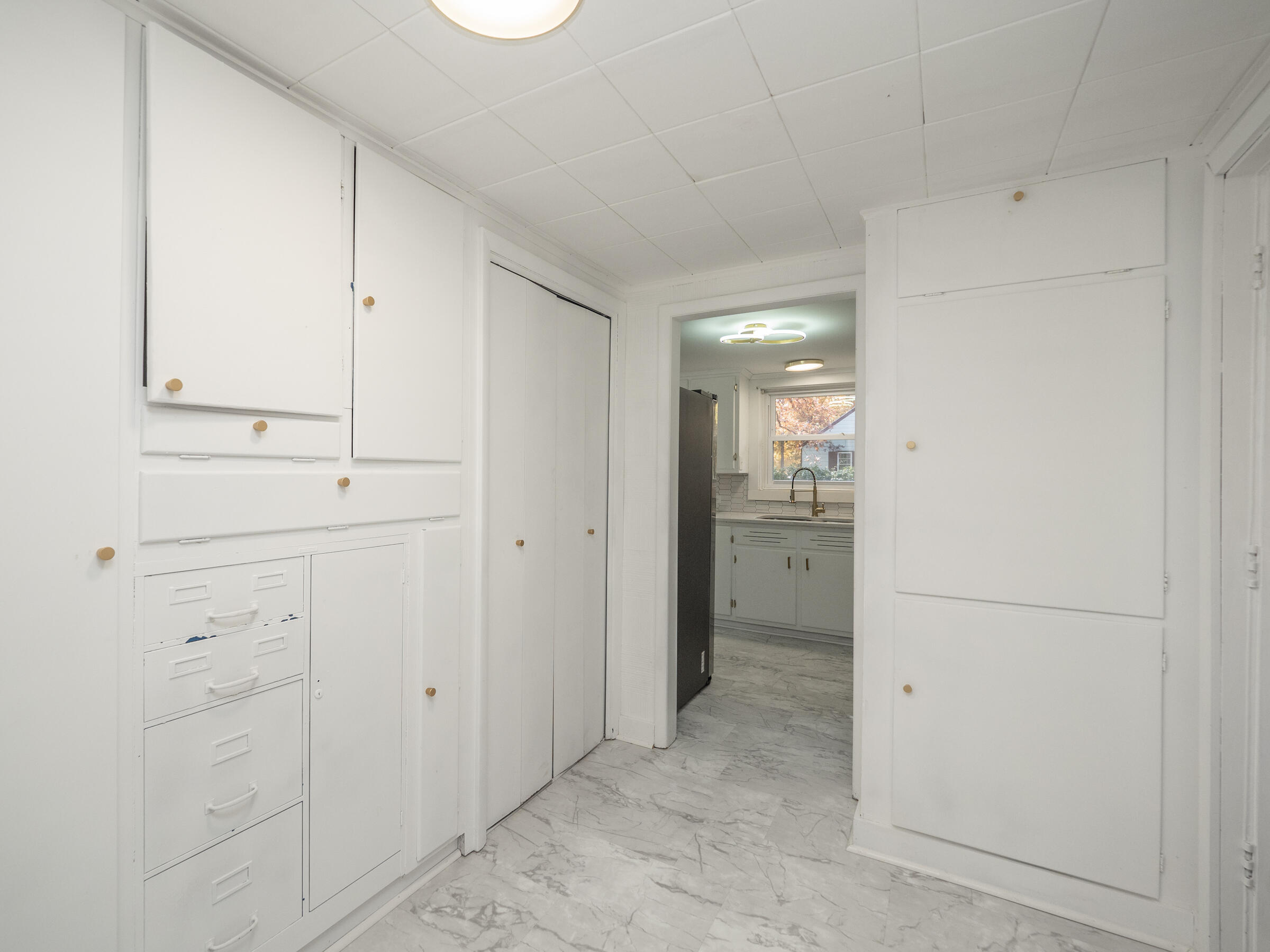 1709 Nazareth Road Kalamazoo, MI 49048 - Photo 15 of 30 1709 Nazareth Rd-215