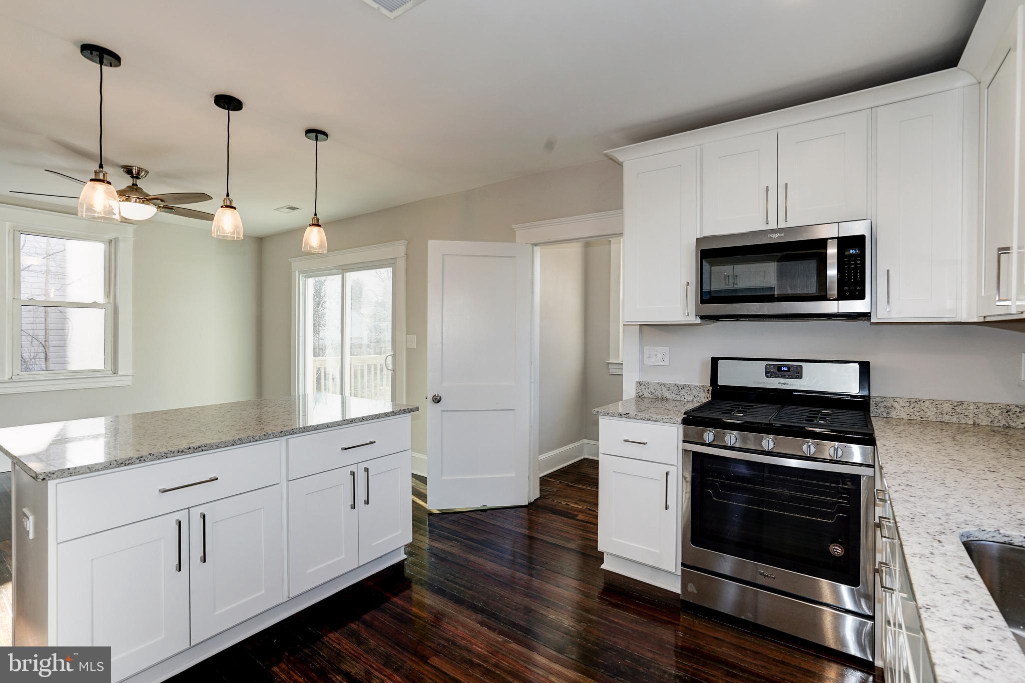 3622 Florida Road Baltimore, MD 21244 - Photo 18 of 48
