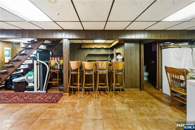 $725,000 | 722 Oak Street, Ridgefield, NJ 07657