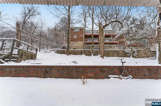$725,000 | 722 Oak Street, Ridgefield, NJ 07657