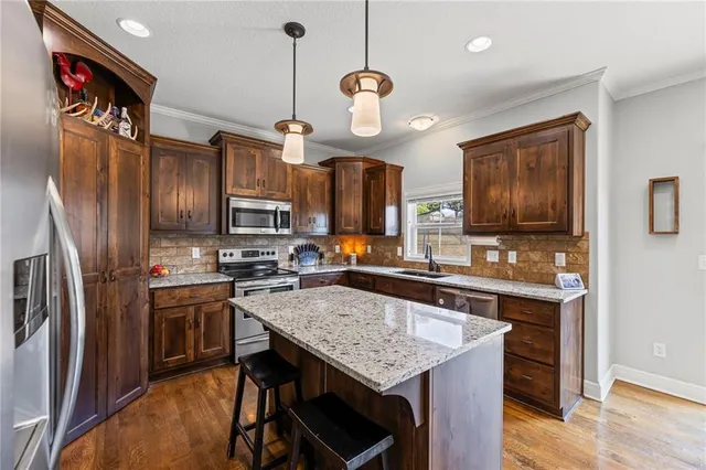 $499,000 | 1415 Lewis Circle, Raymore, MO 64083