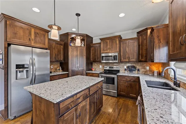 $499,000 | 1415 Lewis Circle, Raymore, MO 64083