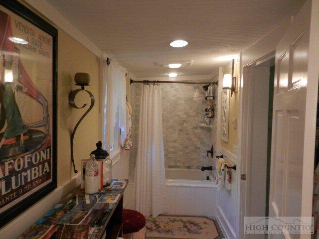 180 Laurel Crest Road Boone, NC 28607 - Photo 8 of 33 Gallery Image 8