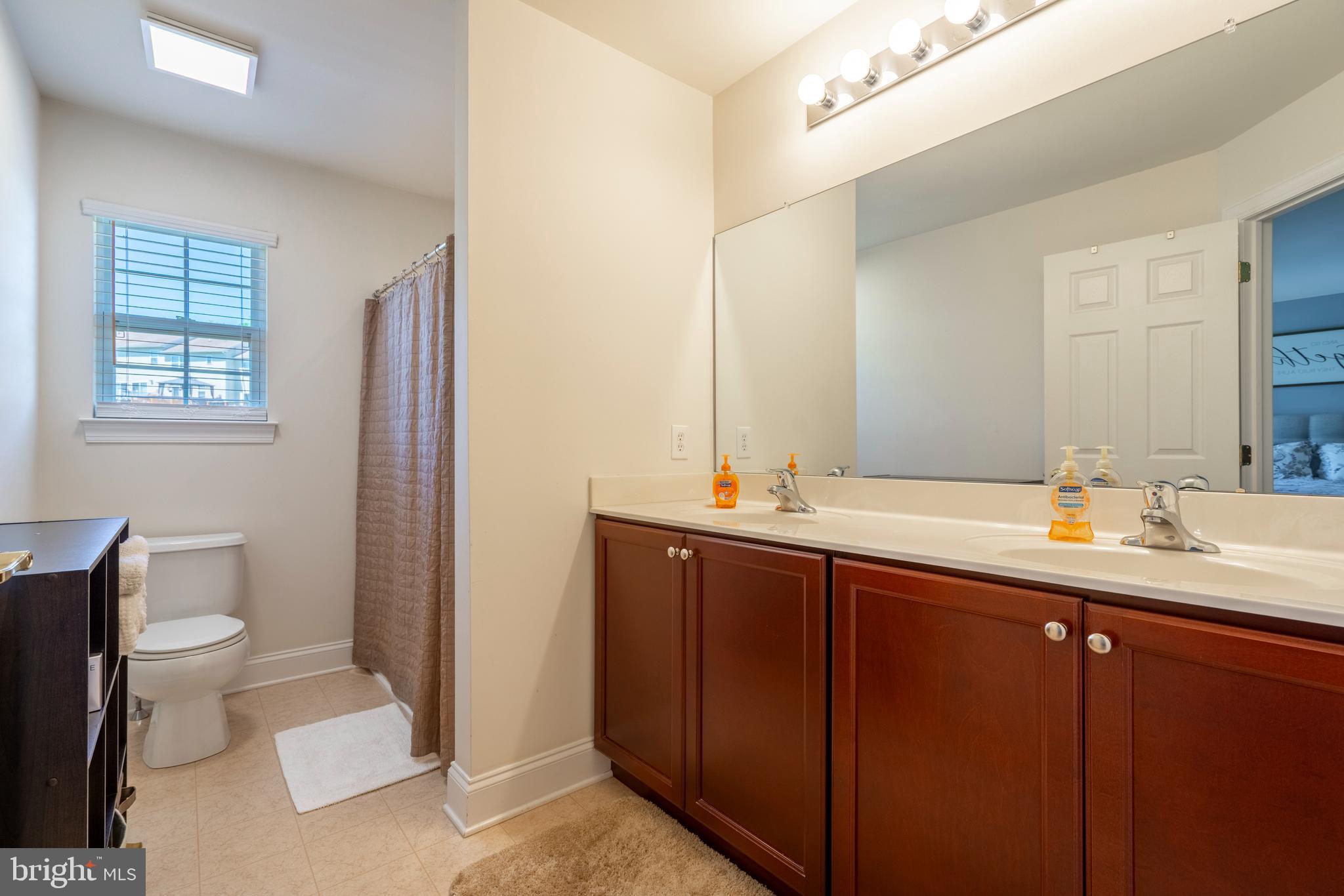 31 Bishop Pine Road Barto, PA 19504 - Photo 14 of 37 Primary Bathroom