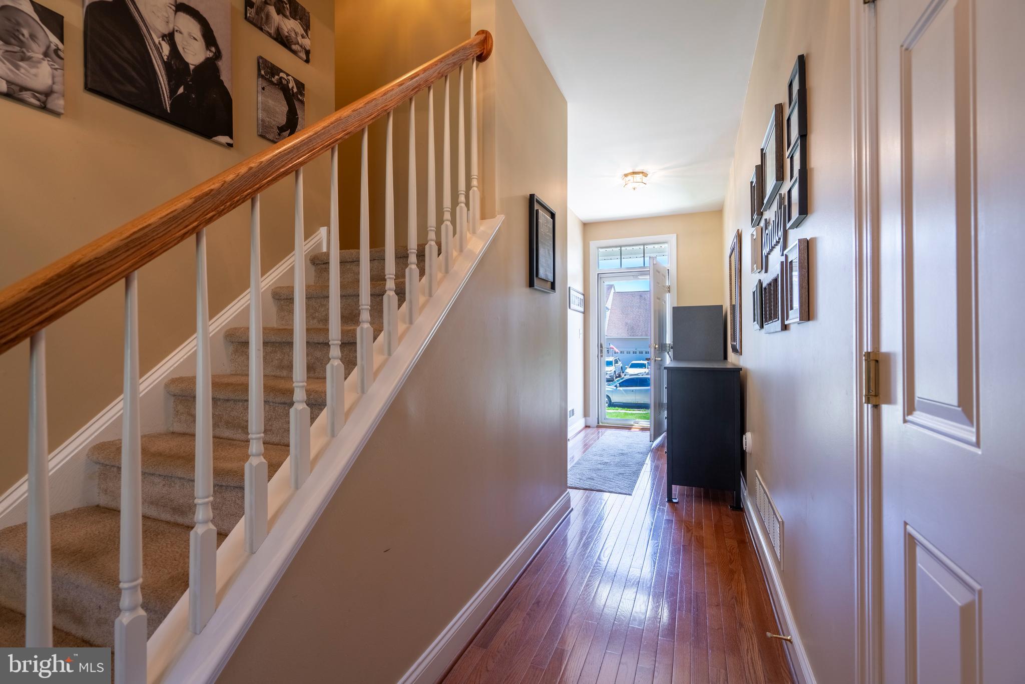 31 Bishop Pine Road Barto, PA 19504 - Photo 3 of 37 Foyer