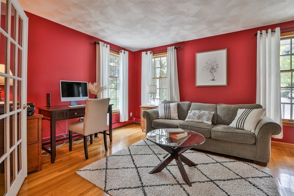 68 Holland Road Wakefield, MA 01880 - Photo 7 of 39 Gallery Image 7