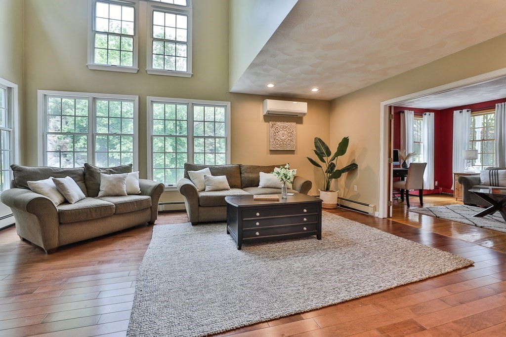 68 Holland Road Wakefield, MA 01880 - Photo 9 of 39 Gallery Image 9