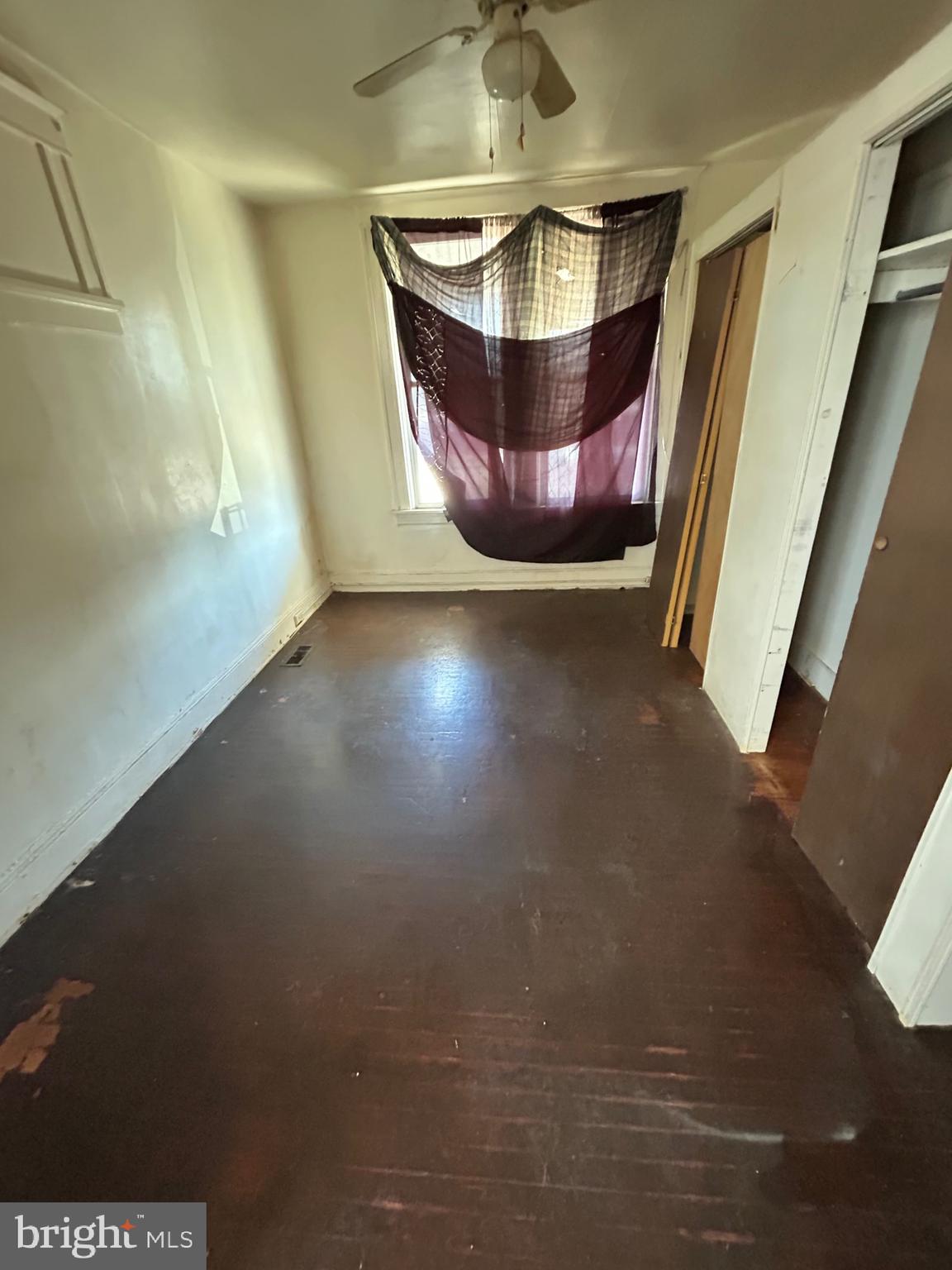 3206 Hayward Avenue Baltimore, MD 21215 - Photo 3 of 12 a view of entryway