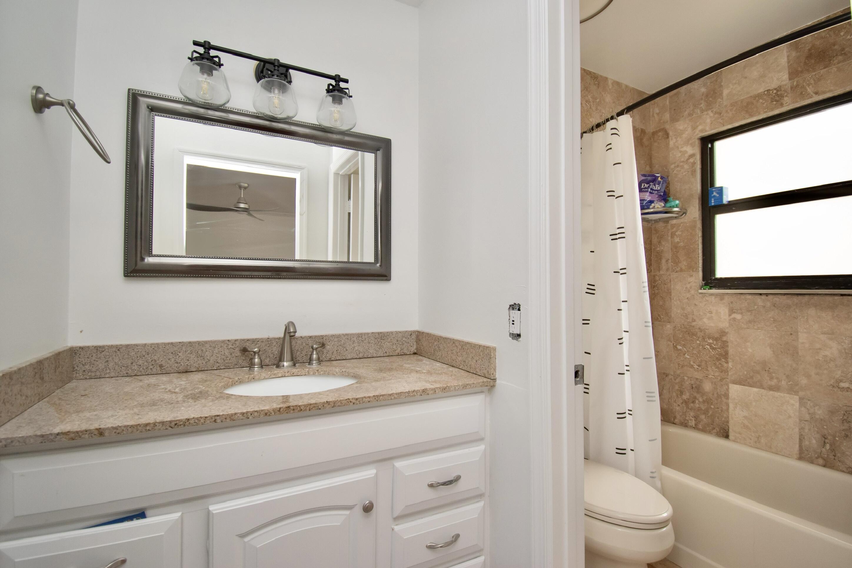 22352 Pineapple Walk Drive Boca Raton, FL 33433 - Photo 11 of 15 FA07BE3C-4BA9-4AE3-A14E-9595B7C7FEF2