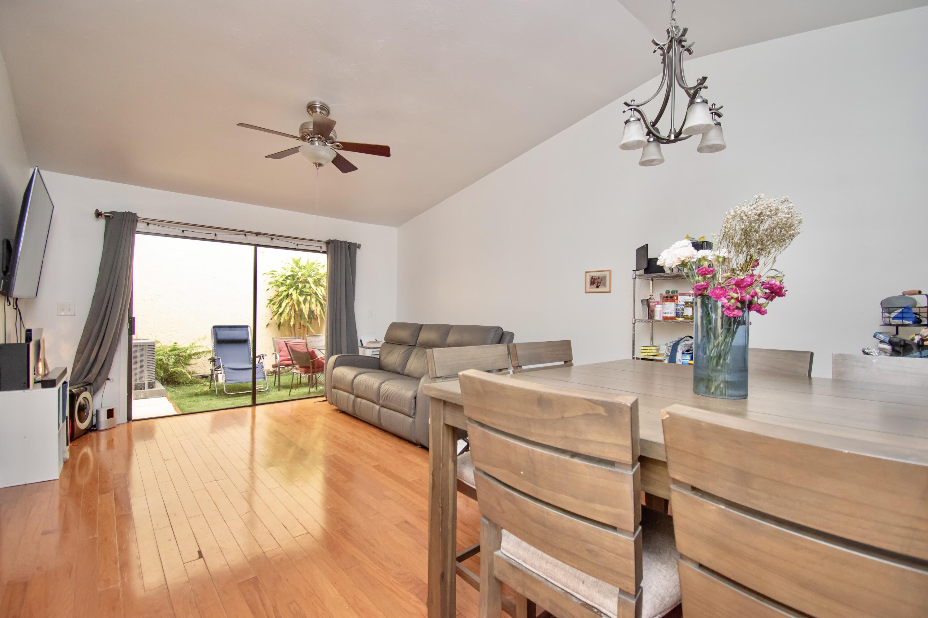 22352 Pineapple Walk Drive Boca Raton, FL 33433 - Photo 5 of 15 F6C81E17-F325-47EB-AEC1-0BBA6EF58AD0