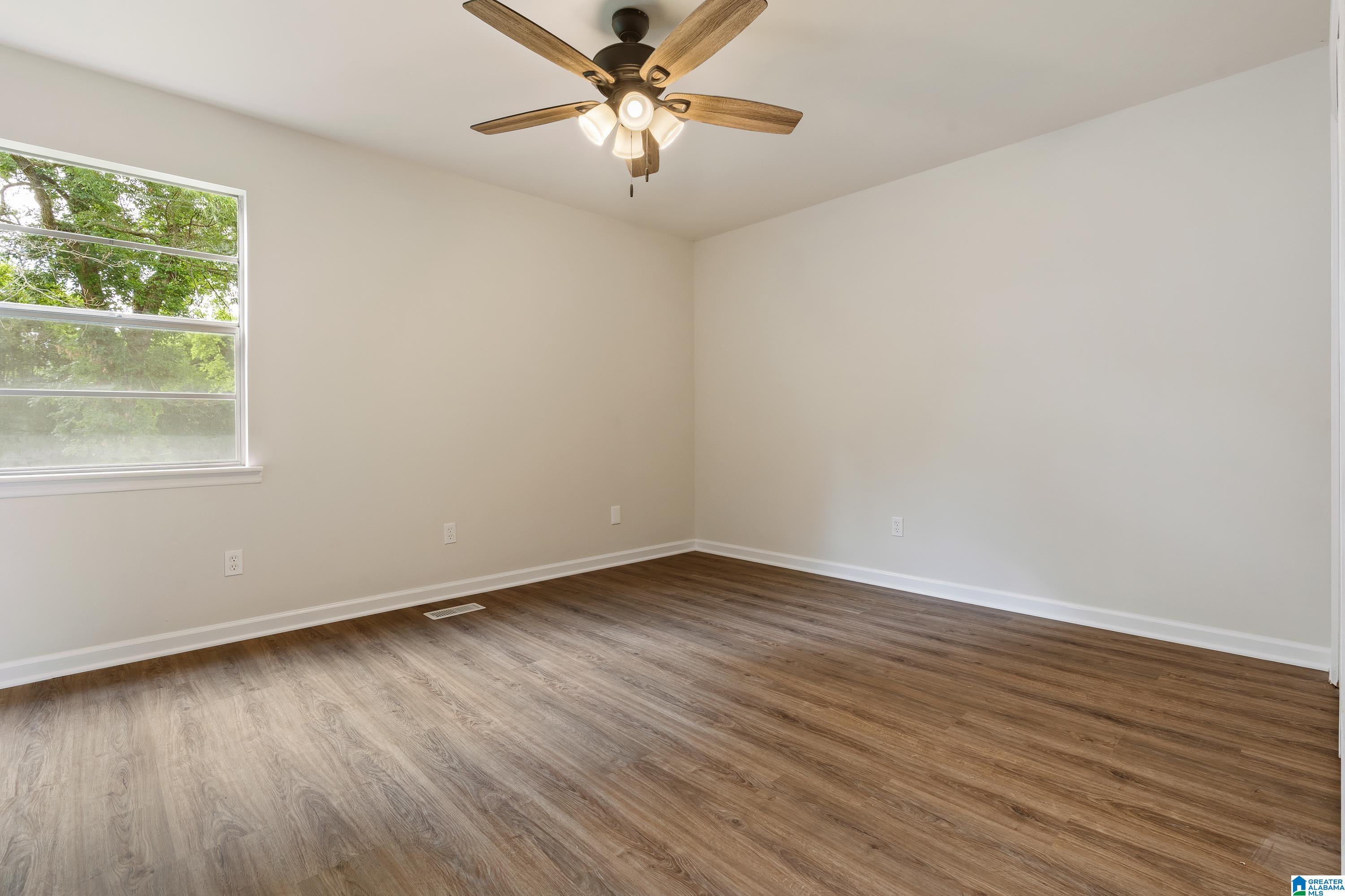 529 Overhill Drive Pelham, AL 35124 - Photo 24 of 38