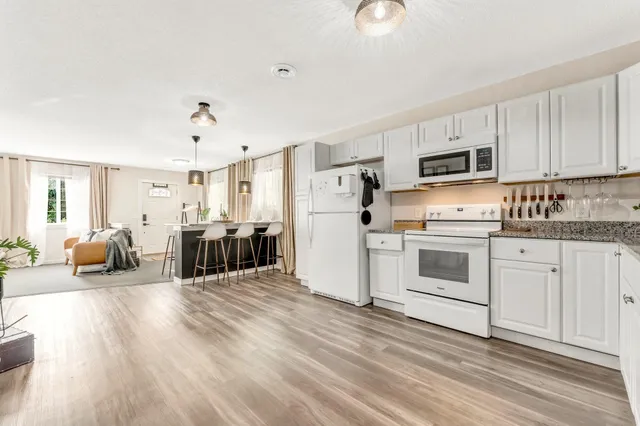 $364,999 | 5621 31st Avenue South, Minneapolis, MN 55417