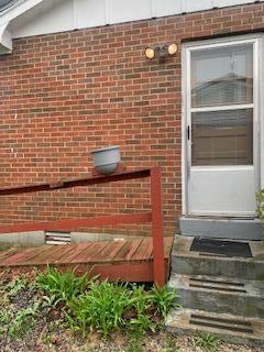 107 Ridgeway Drive Lancaster, KY 40444 - Photo 5 of 20 side entrance