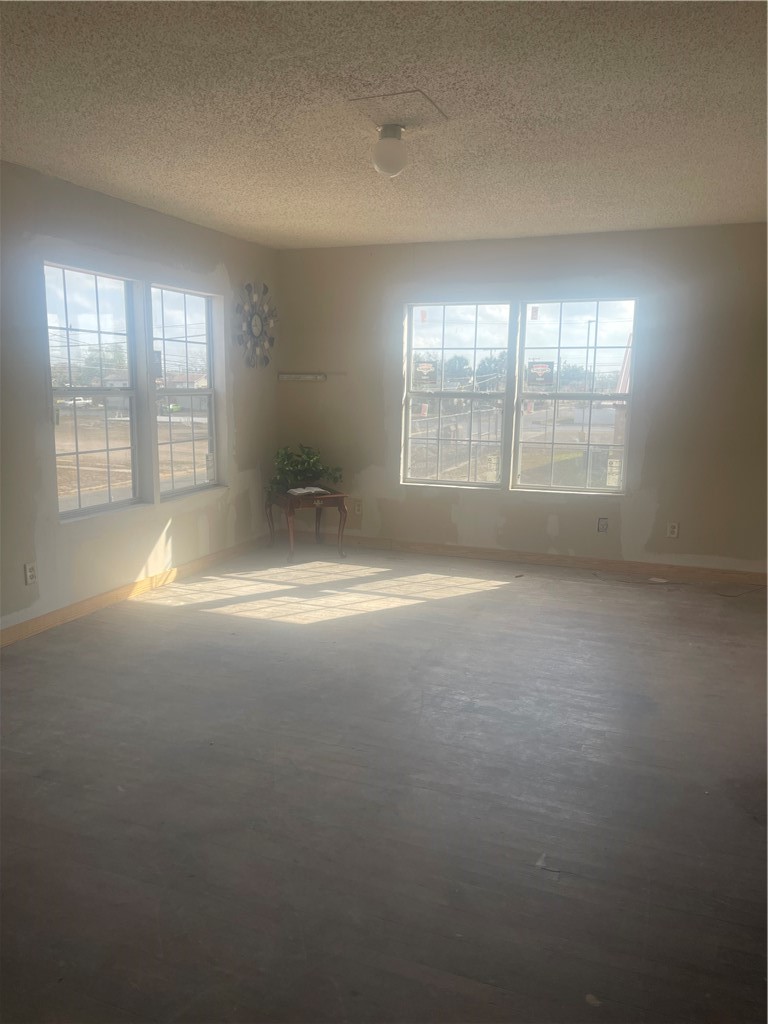 602 East 4th Street Alice, TX 78332 - Photo 13 of 17