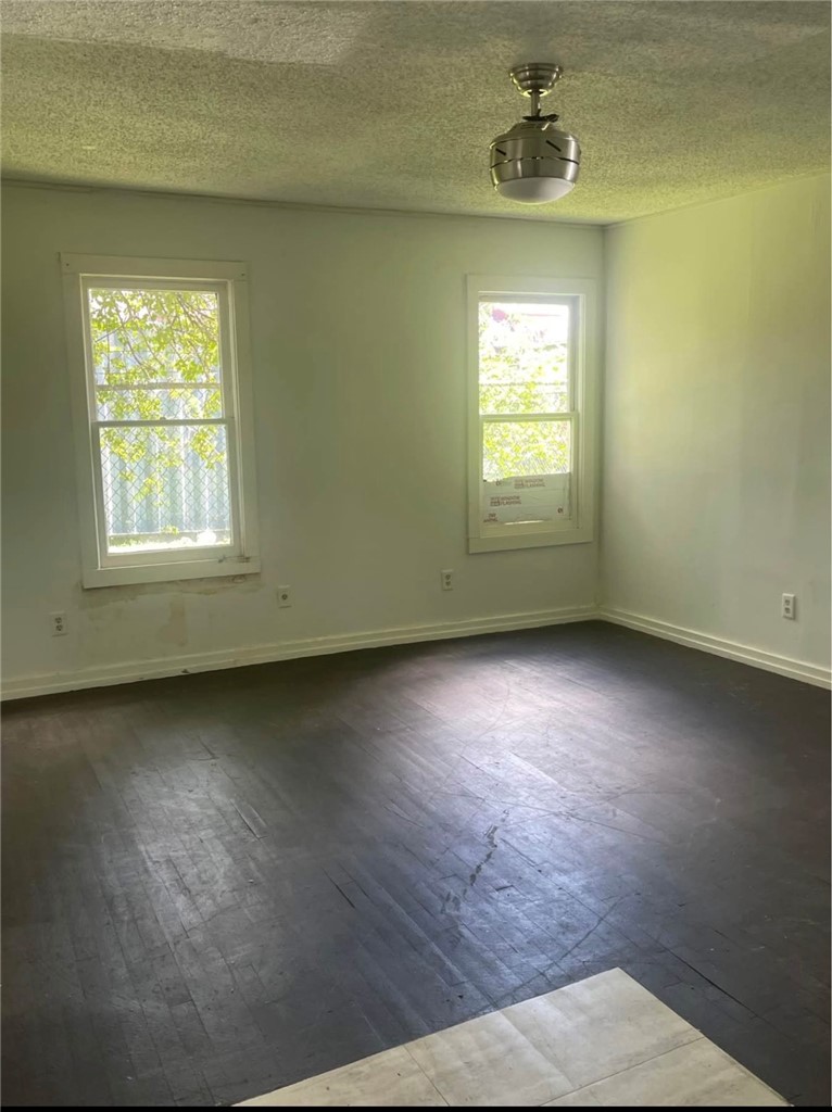 602 East 4th Street Alice, TX 78332 - Photo 7 of 17