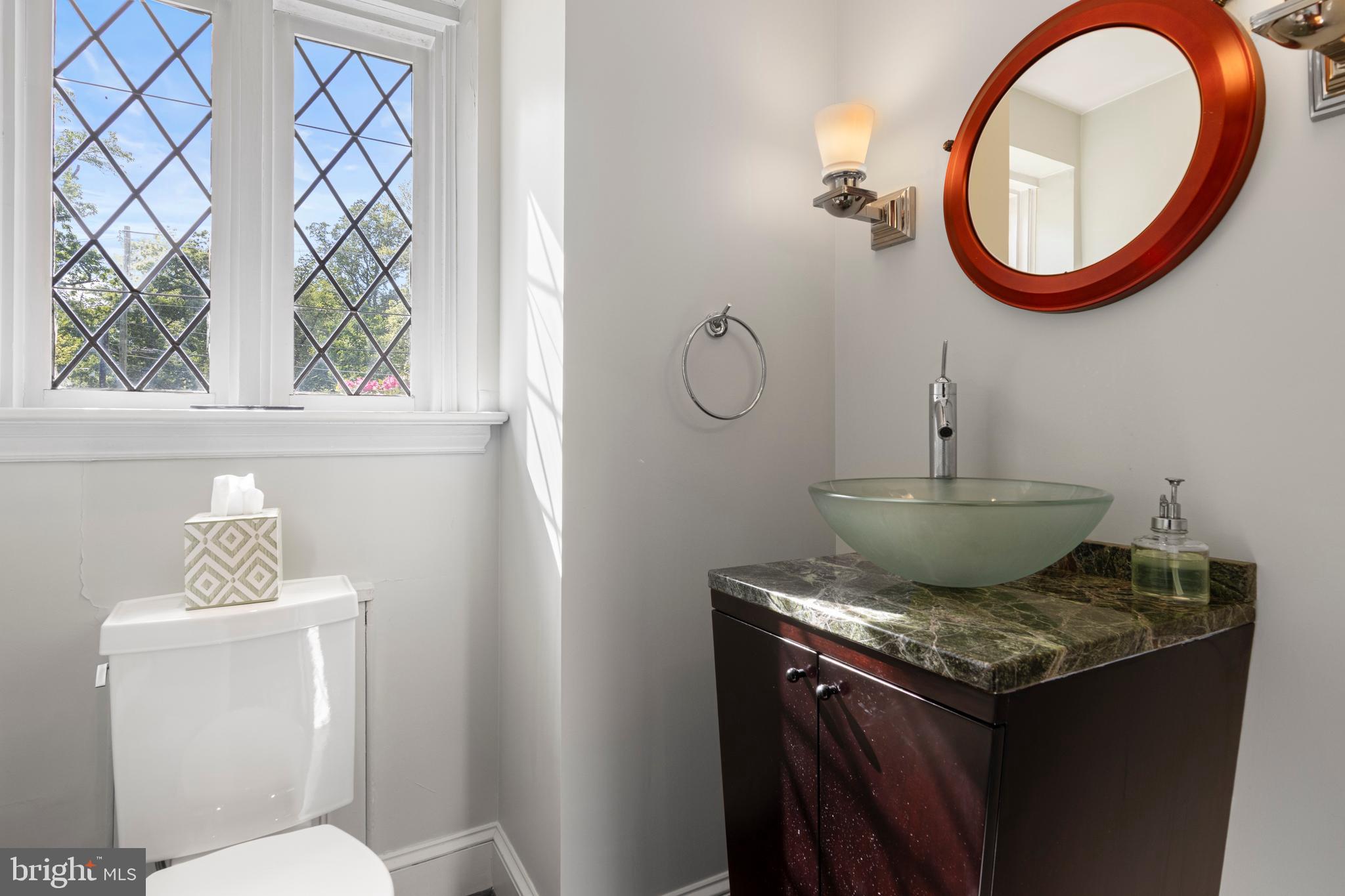 321 Airdale Road Bryn Mawr, PA 19010 - Photo 25 of 50 Powder Room