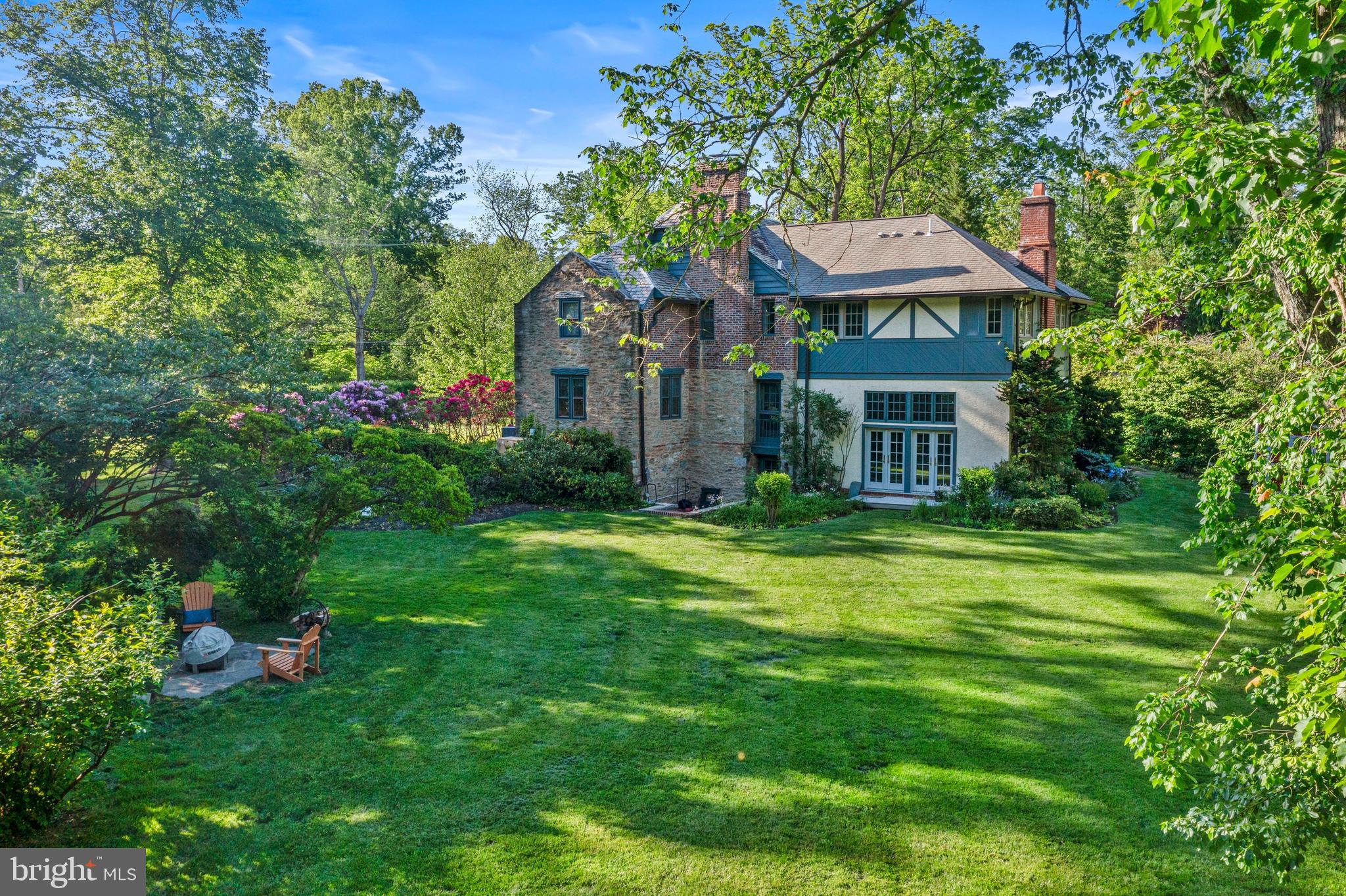 321 Airdale Road Bryn Mawr, PA 19010 - Photo 46 of 50 Exterior with multiple sitting areas