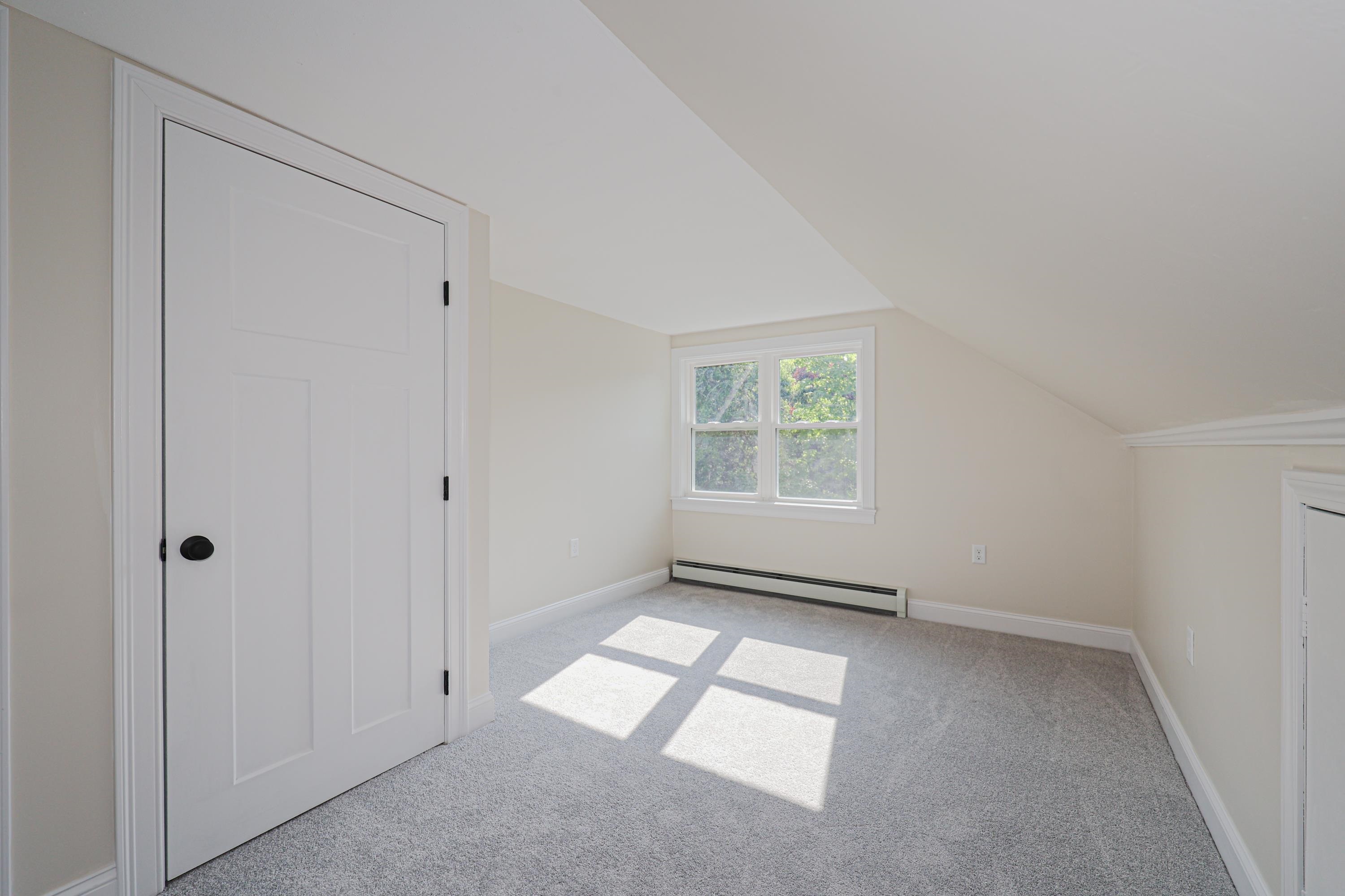 16 High Street Stratham, NH 03885 - Photo 15 of 26